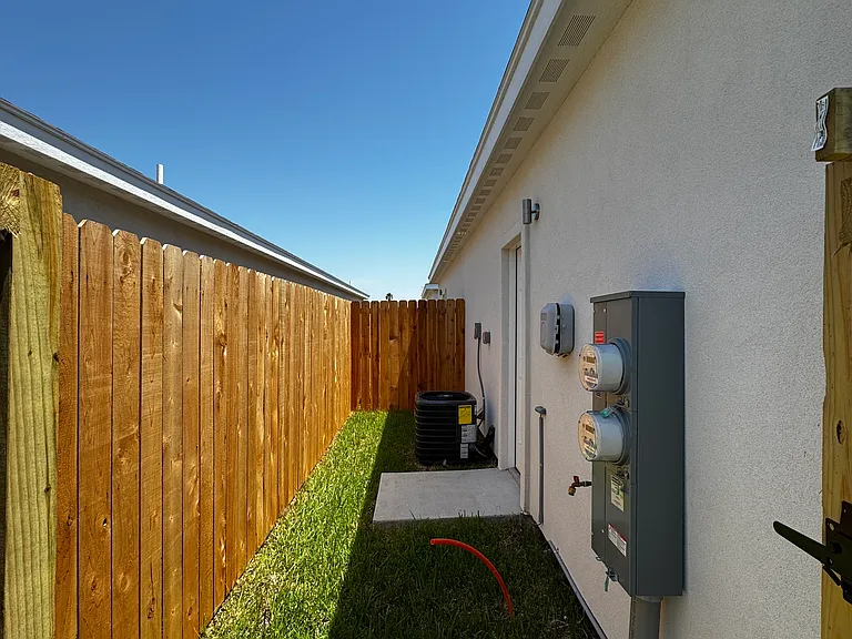 4209 La Vista Ave #1 — Photo 12