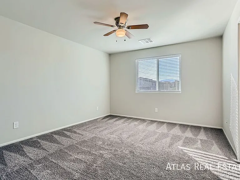 4479 Sapphire Moon Ave — Photo 24