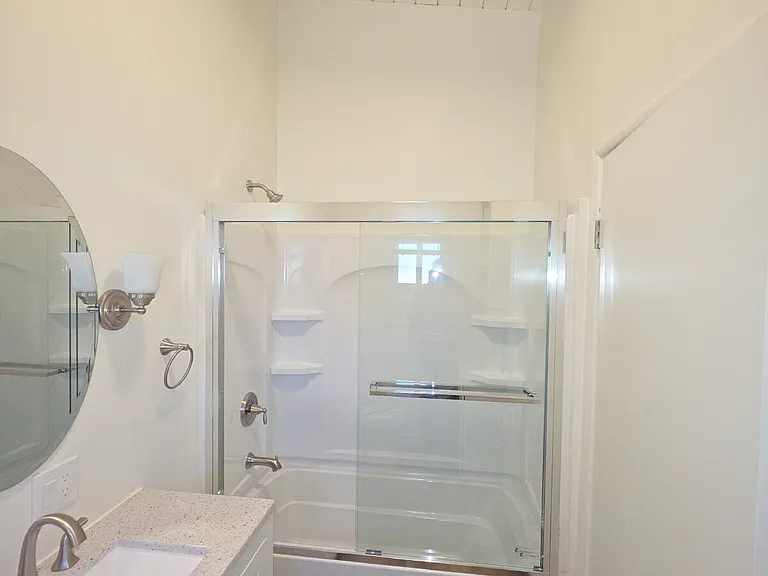 17259 Walnut Ave #D — Photo 9
