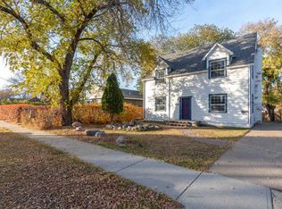 5218 S 49th St, Lloydminster, AB T9V0K6