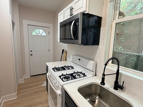 4th image of 6609 Haddington Ln Floor 1
