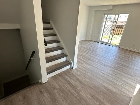 81 Eagen Dr #45, Kitchener, ON N2M 5C7