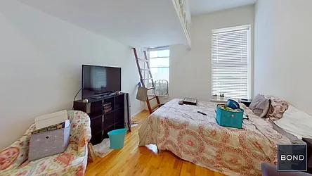 Rented by Bond New York