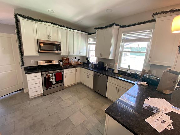 4th image of 93 Verndale St #78ejhaxfs