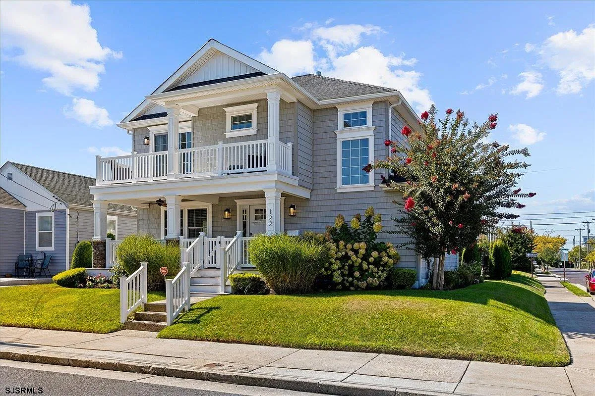 4 bed, 3.0 bath, $64,000 — Photo 1