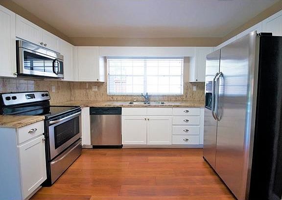 5th image of 5109 NW 105th Ct