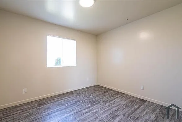 130 S Soto St — Photo 40