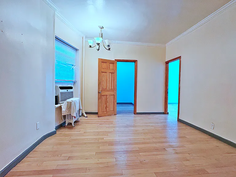 392 S 5th St #11 — Photo 3
