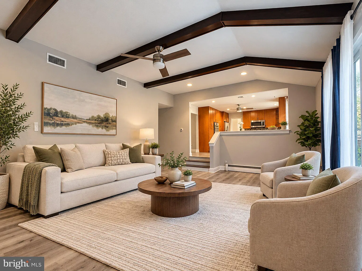 5 bed, 3.5 bath, 2313 sqft, $4,000 — Photo 4