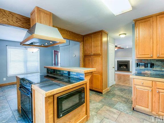 5th image of 1111 Crown Ct
