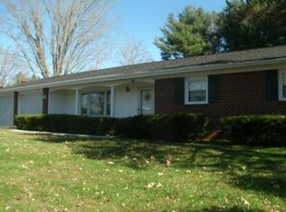 14 Spring Hill Ter, Bristol, VA 24201