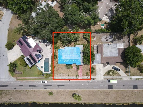 6715 16th St N, Saint Petersburg, FL 33702