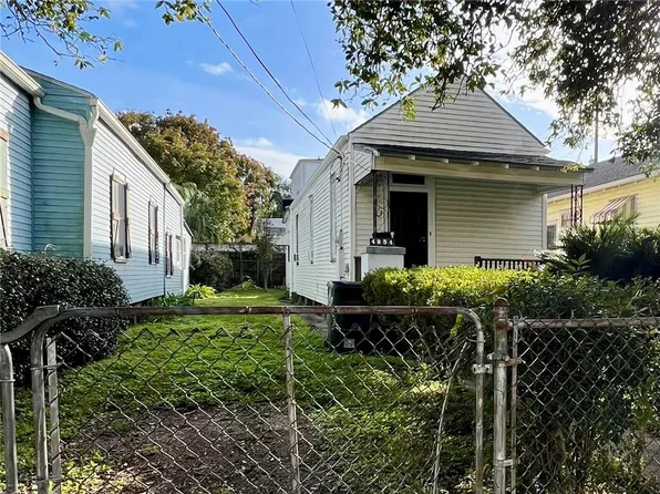 4854 Camp St, New Orleans, LA 70115