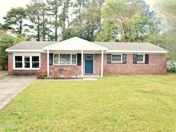 318 Ramsey Drive, Jacksonville, NC 28540