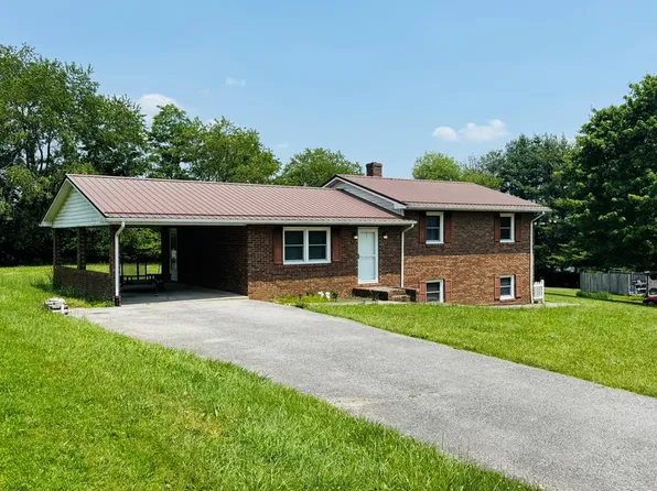 206 Briarwood Ln, Rural Retreat, VA 24368