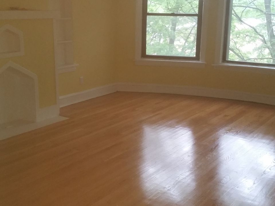 1st image of 8134 S Saginaw Ave #3