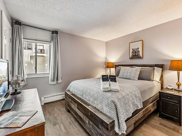 412 S Main St #113 — Photo 16