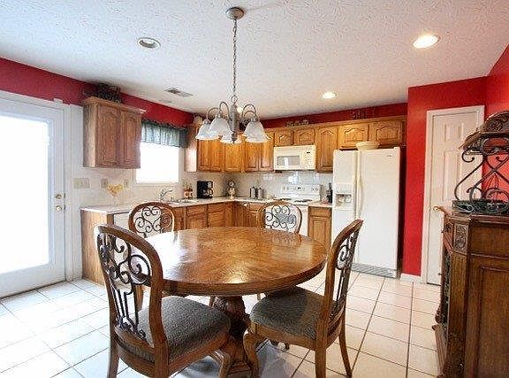4th image of 301 Thames Cir