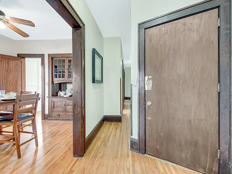 2107 Hennepin Ave #11 — Photo 8