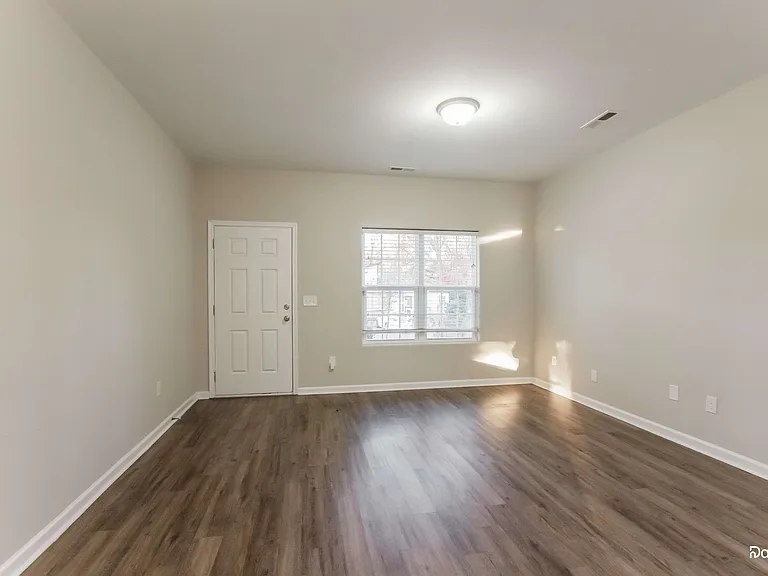 6611 Ware Rd — Photo 7