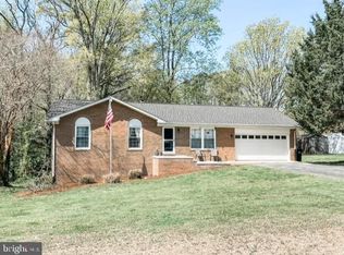 24295 Windy Ct, Hollywood, MD 20636