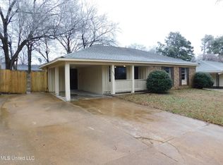7594 Rockingham Dr, Southaven, MS 38671