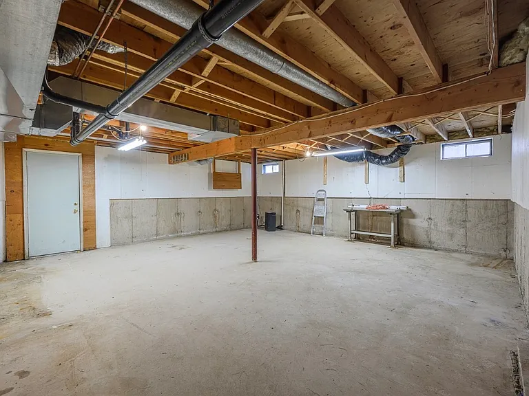 461 Mill St — Photo 26