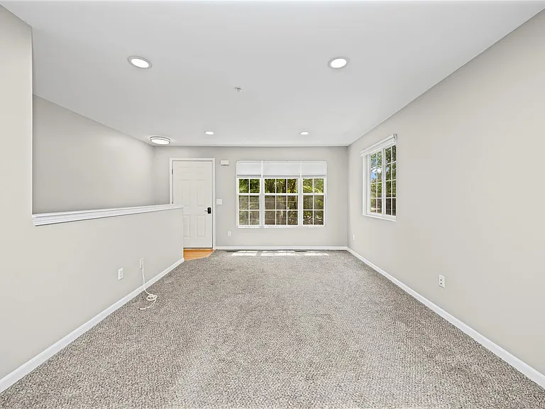 1071 Beaver Run — Photo 8