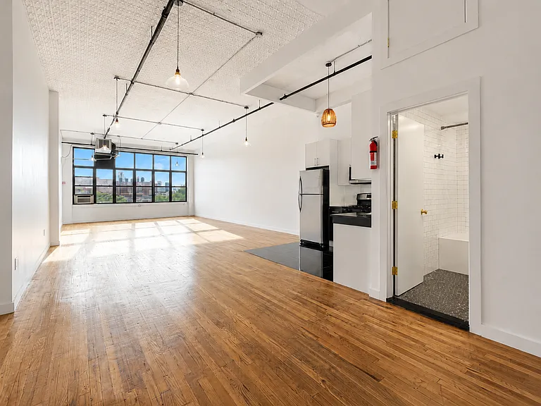 255 McKibben St #411 — Photo 1