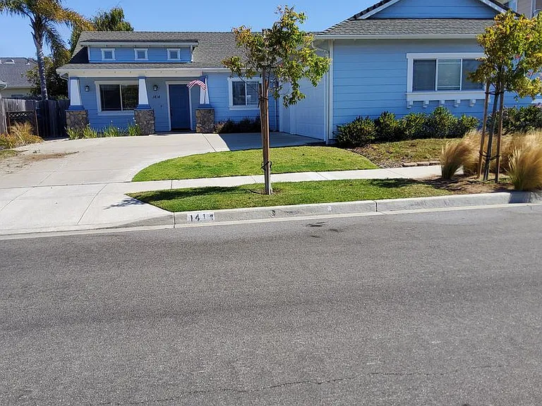 1414 Blueberry Ave — Photo 1