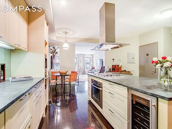 3rd image of 345 E 50th St APT 5E