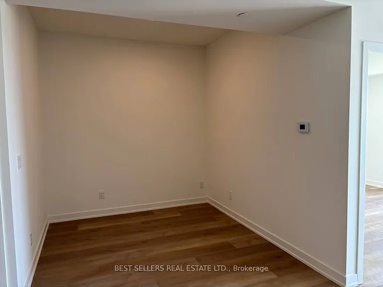 33 Erie Ave #812 — Photo 12