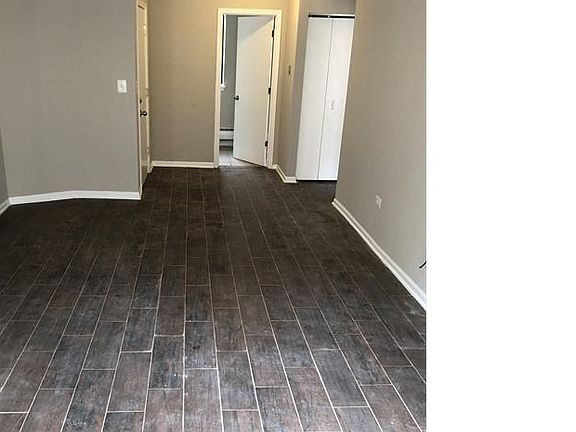 2nd image of 553 N Pine Ave #2