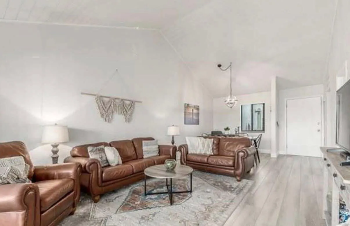 1 bed, 1.0 bath, 788 sqft, $2,000 — Photo 2