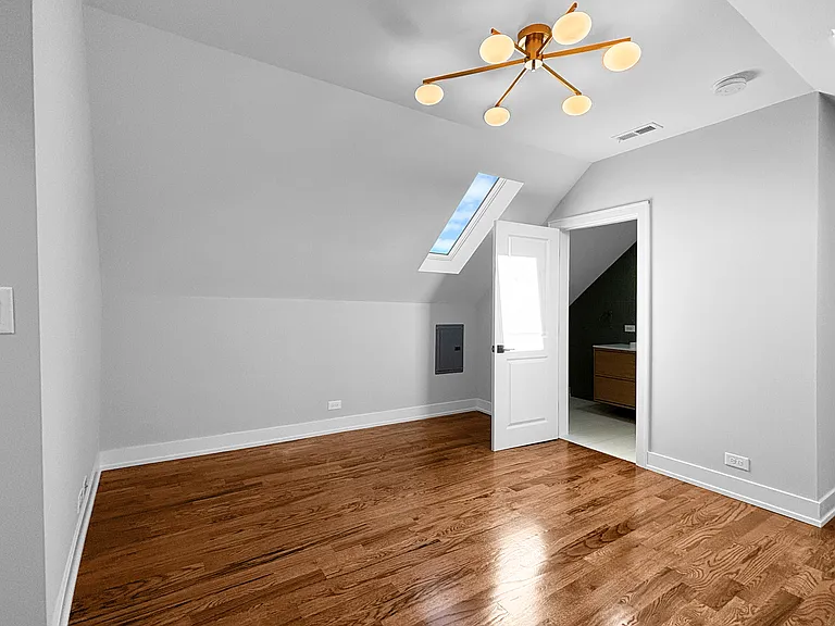 3300 W Pershing Rd #3M — Photo 5