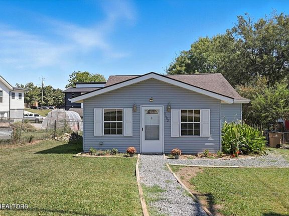 2nd image of 3602 Decatur Dr