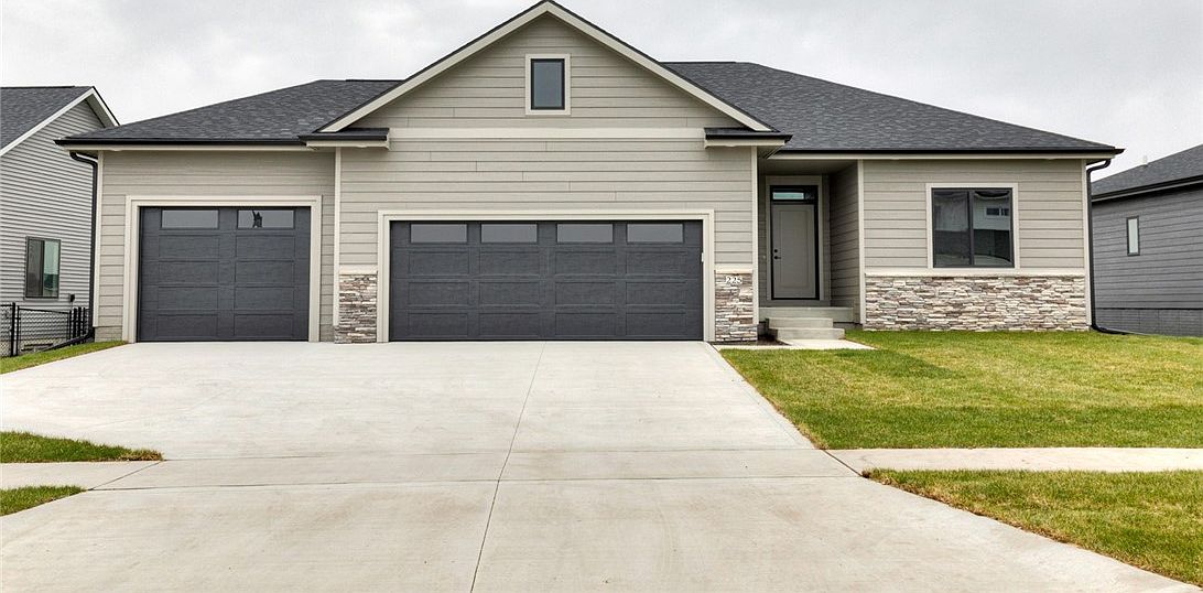 225 Creekside Dr SW, Bondurant, IA 50035 Zillow
