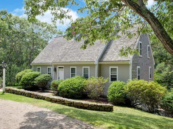 27 Oak Ridge Road, East Sandwich, MA 02537