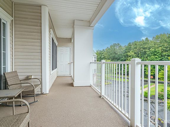 2nd image of 7321 Falston Cir