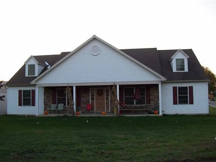 704 Marticville Rd photo 1