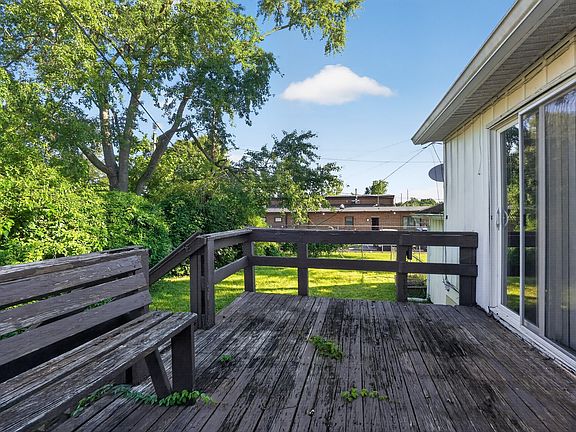4th image of 4038 N Mitthoefer Rd