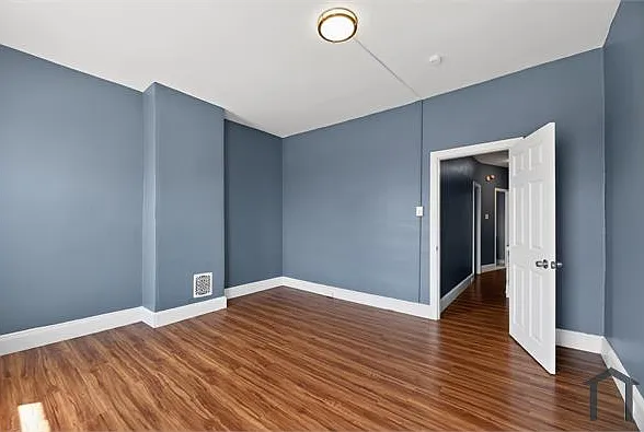 729 E Allegheny Ave — Photo 21