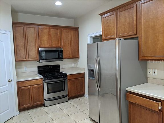 2nd image of 6821 Surrey Oak Dr