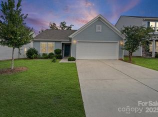 222 Hidden Lakes Rd, Statesville, NC 28677