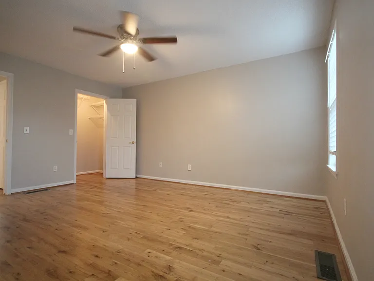 945 Mill Stone Dr — Photo 22
