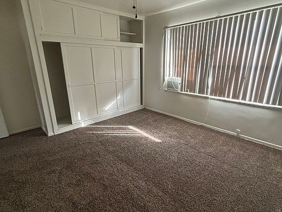 2nd image of 559 W Flora St #30