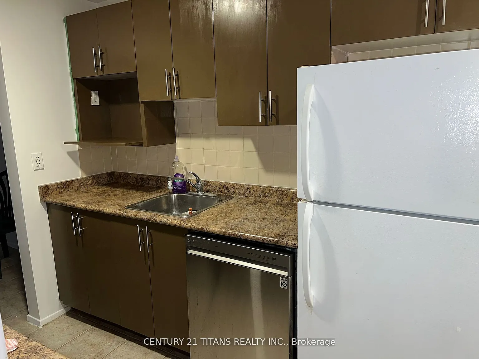2 bed, $1,800 — Photo 1