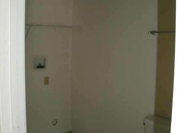1/2 bath and laundry hook ups