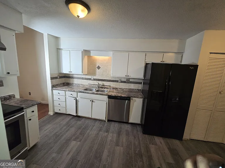 2569 Terrace Trl — Photo 8