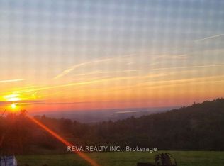 1048 Kennelly Mountain Rd, Greater Madawaska, ON K7V3Z7